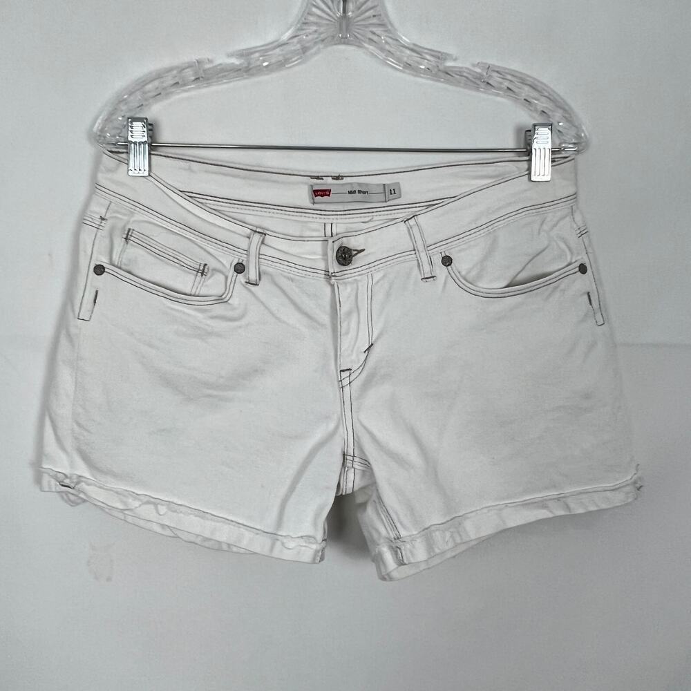 Levi's Mid-Rise White Shorts Size 11